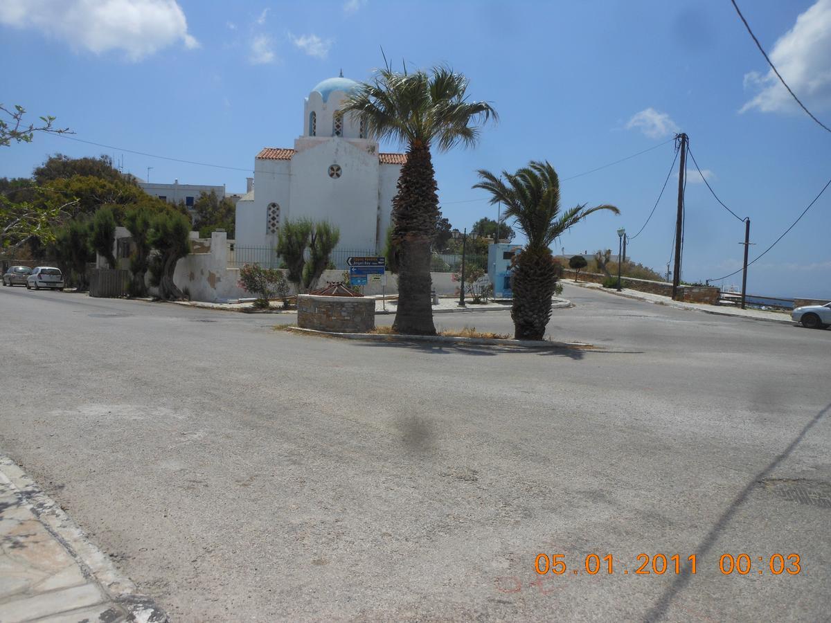 Afrodite Hotel Tínos Extérieur photo