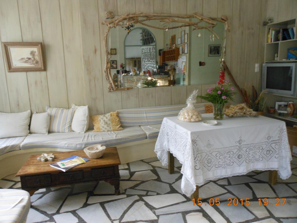 Afrodite Hotel Tínos Extérieur photo