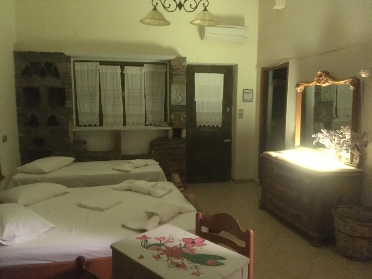 Afrodite Hotel Tínos Extérieur photo