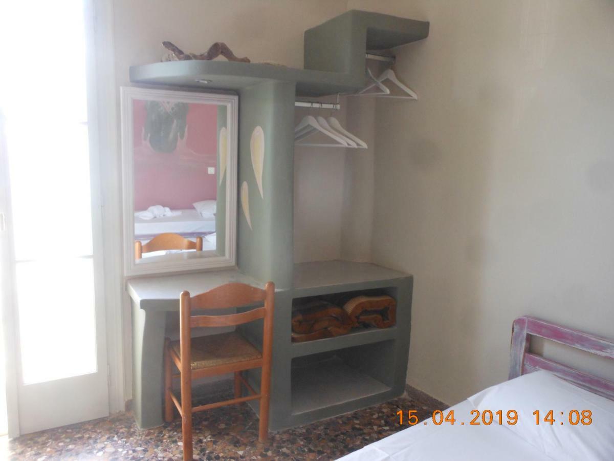 Afrodite Hotel Tínos Extérieur photo
